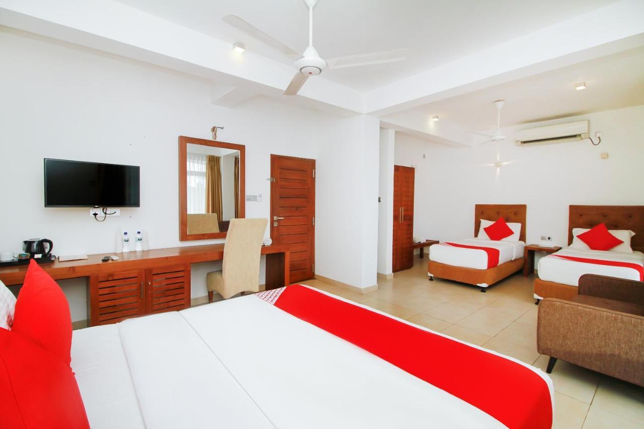 Oyo 314 Neo Holiday Home Katunayaka Ngoại thất bức ảnh