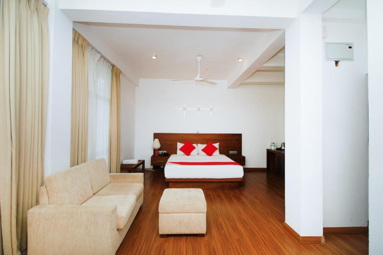 Oyo 314 Neo Holiday Home Katunayaka Ngoại thất bức ảnh
