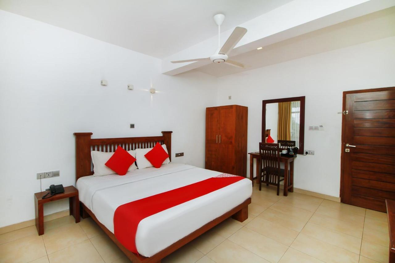 Oyo 314 Neo Holiday Home Katunayaka Ngoại thất bức ảnh