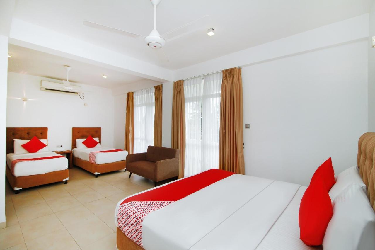 Oyo 314 Neo Holiday Home Katunayaka Ngoại thất bức ảnh