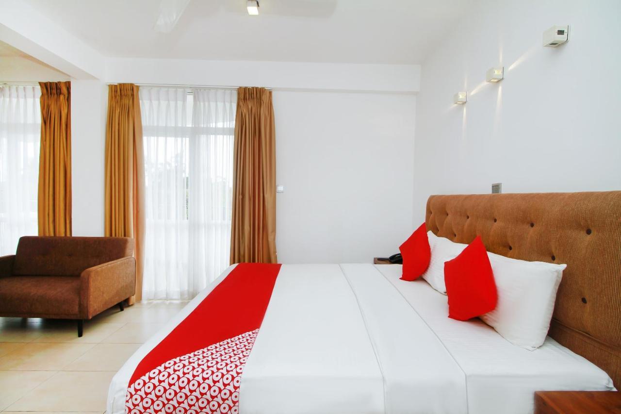 Oyo 314 Neo Holiday Home Katunayaka Ngoại thất bức ảnh