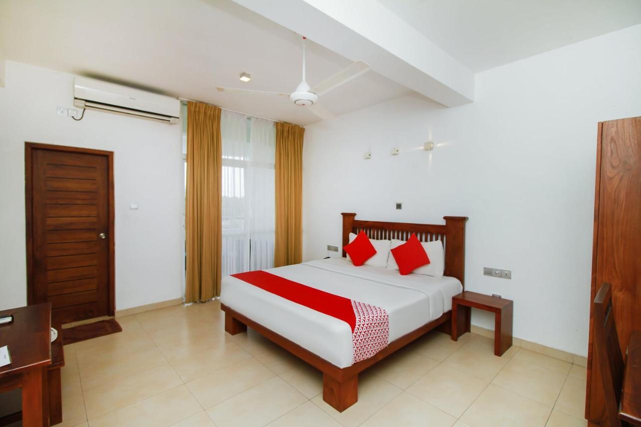 Oyo 314 Neo Holiday Home Katunayaka Ngoại thất bức ảnh